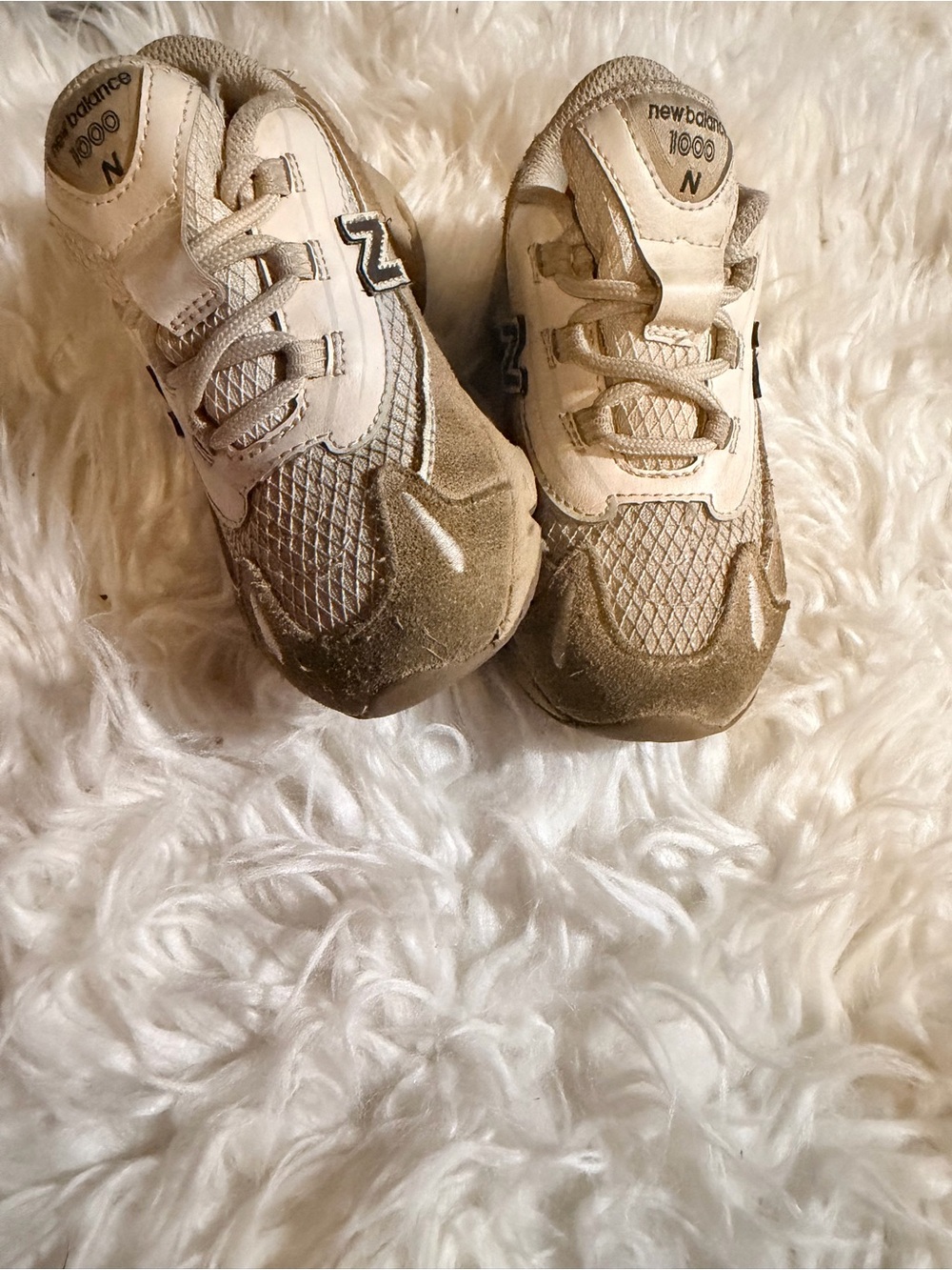 New Balance Kids Sneakers in Tan and Cream